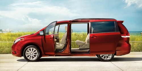 2011_toyota_sienna 2011 Toyota Sienna